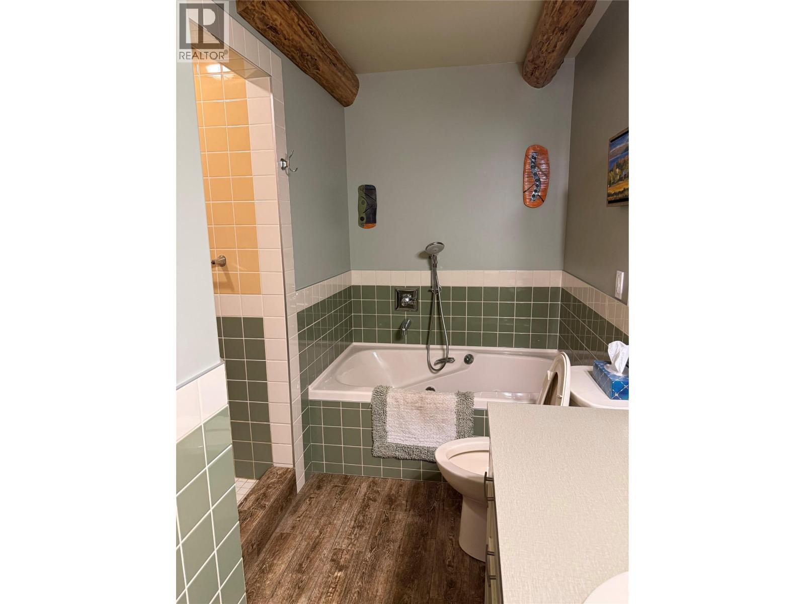 9655 Granby Road Property Photo 14