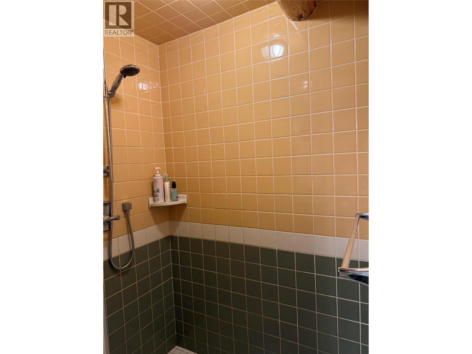 9655 Granby Road Property Photo 15