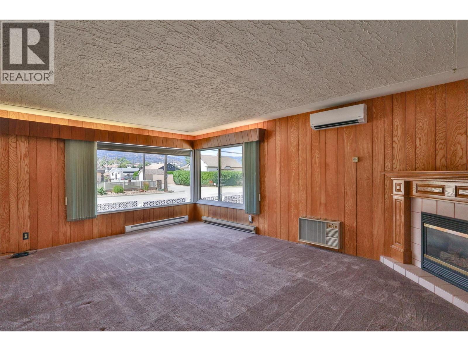7021 87th Street Property Photo 12
