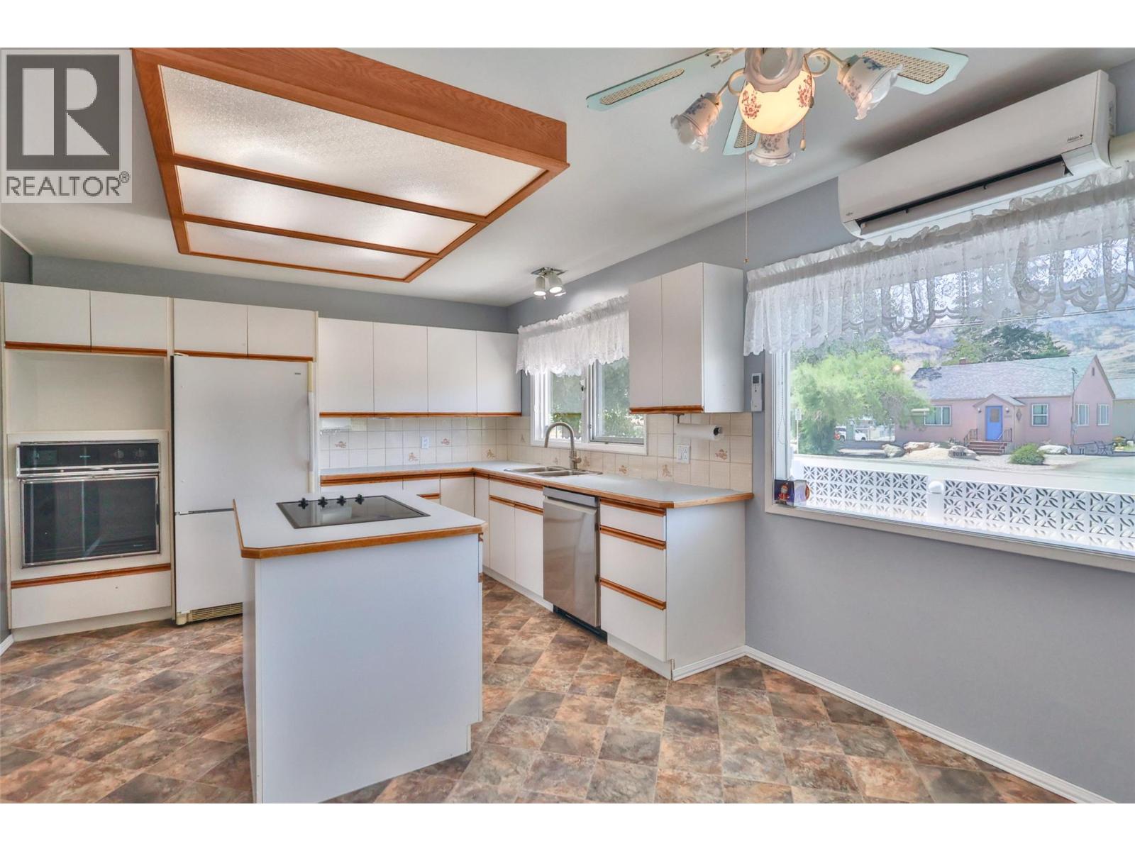 7021 87th Street Property Photo 15