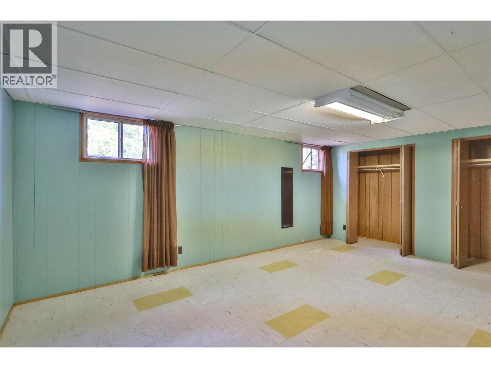 7021 87th Street Property Photo 29