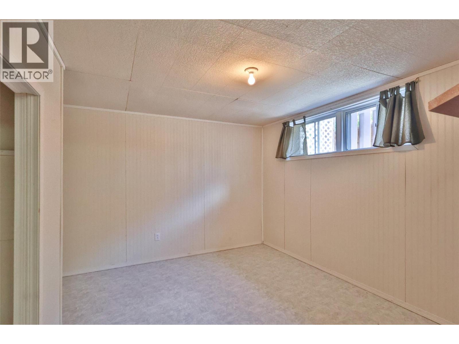 7021 87th Street Property Photo 32