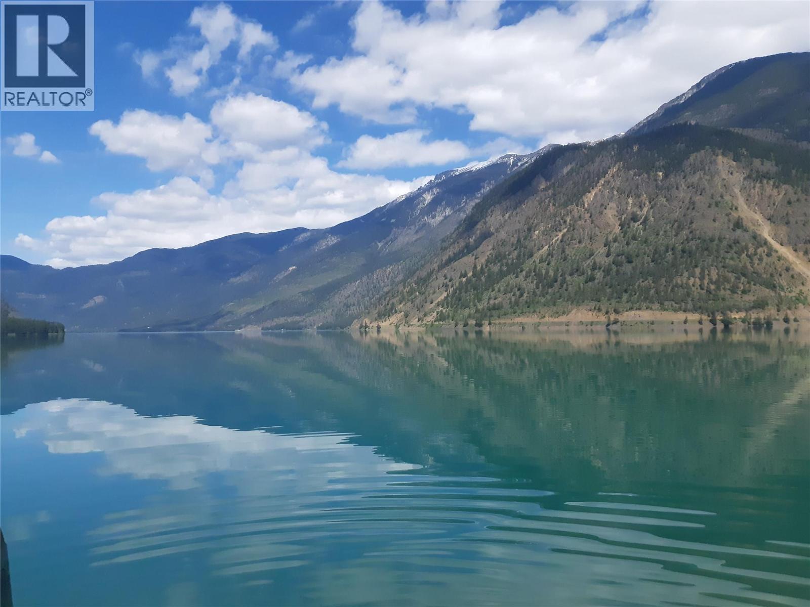 Dl 3221 Seton S Lake Property Photo 13