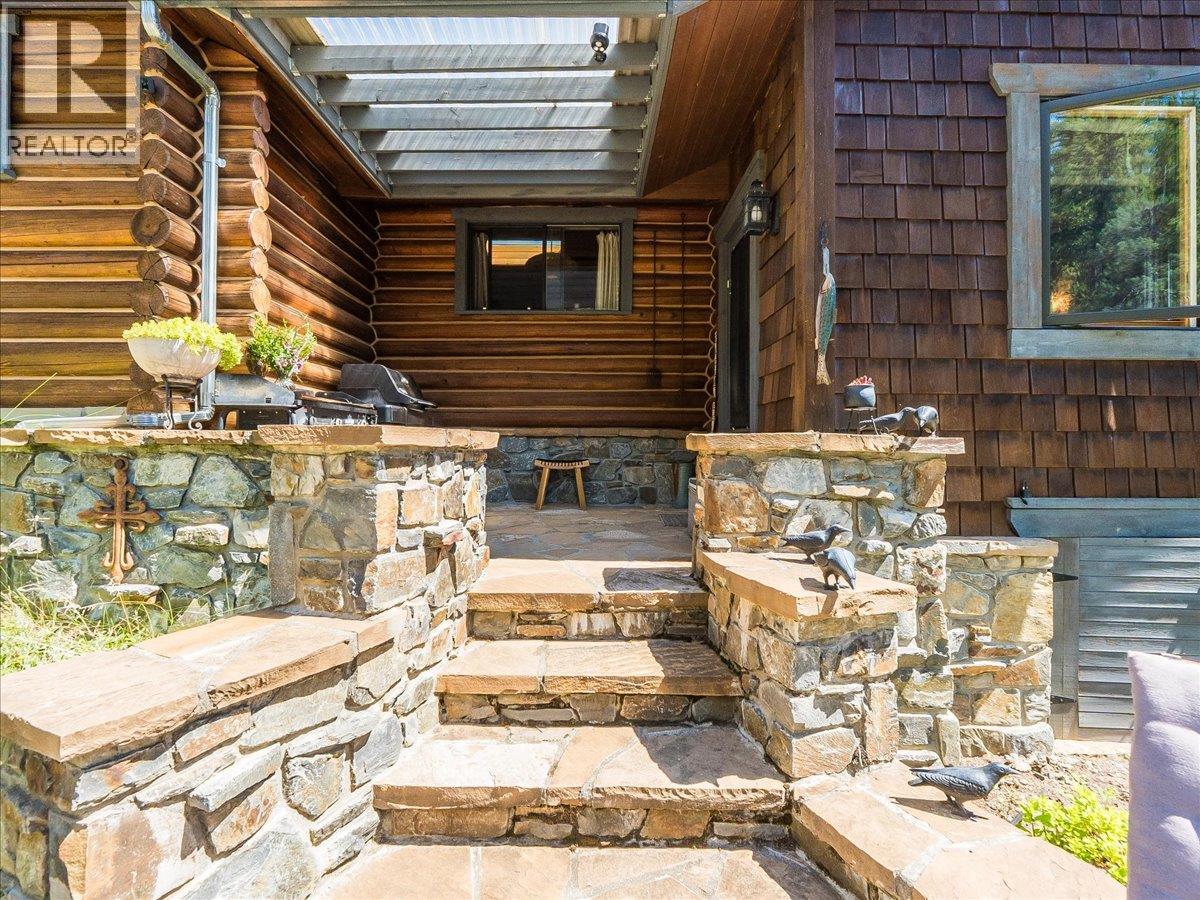 4660 Boat Access West Side Property Photo 7