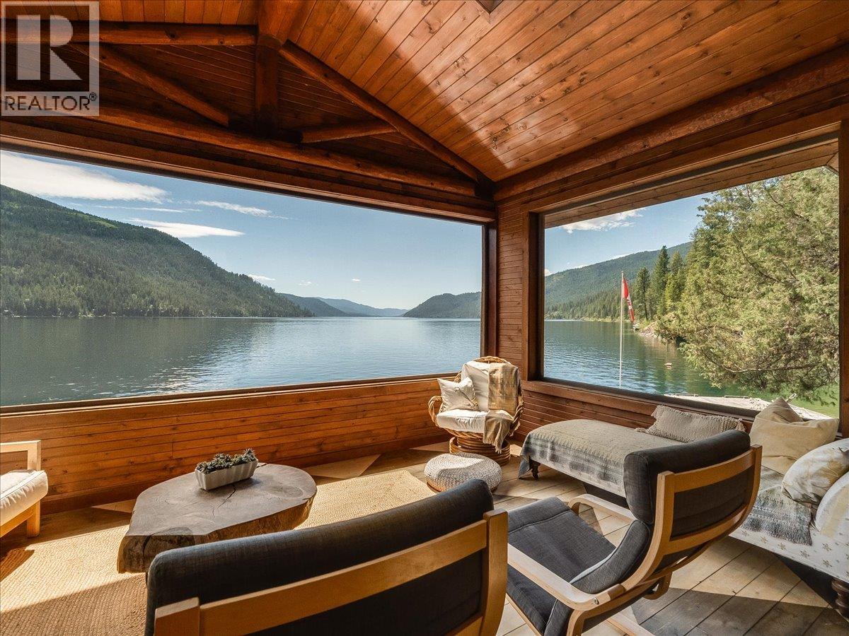 4660 Boat Access West Side Property Photo 18