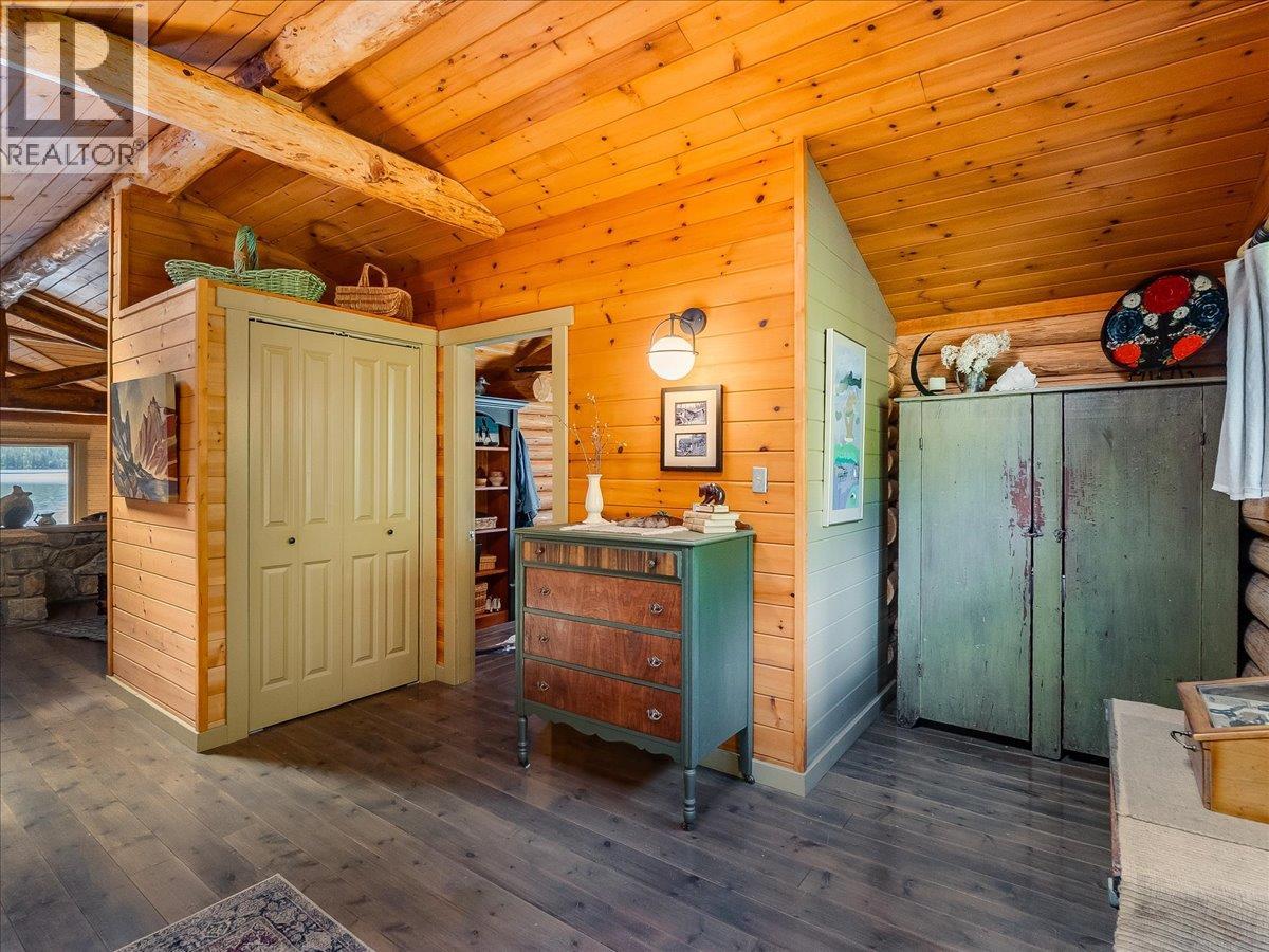 4660 Boat Access West Side Property Photo 31