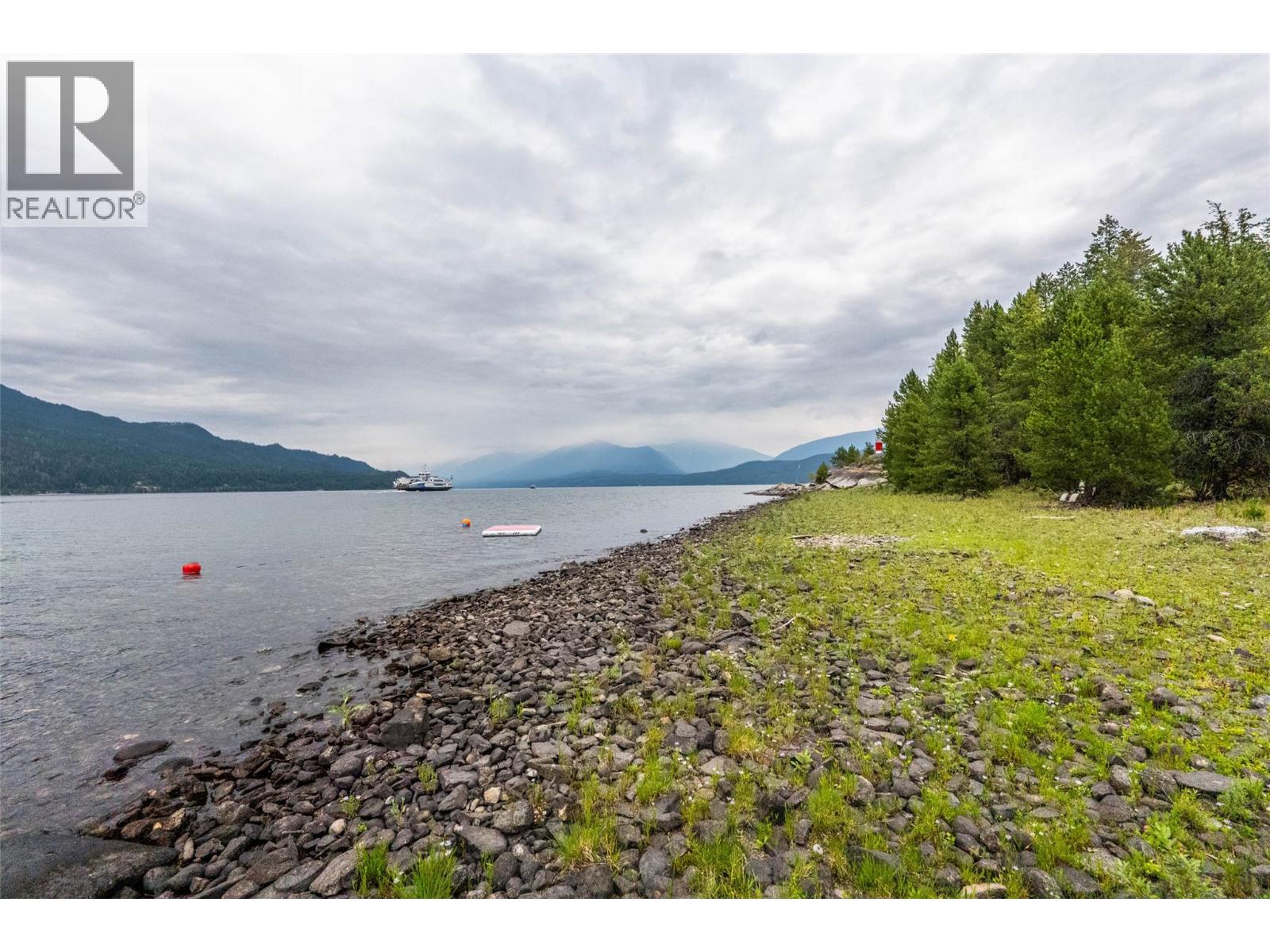 183-191 Kootenay Lake Road Property Photo 21