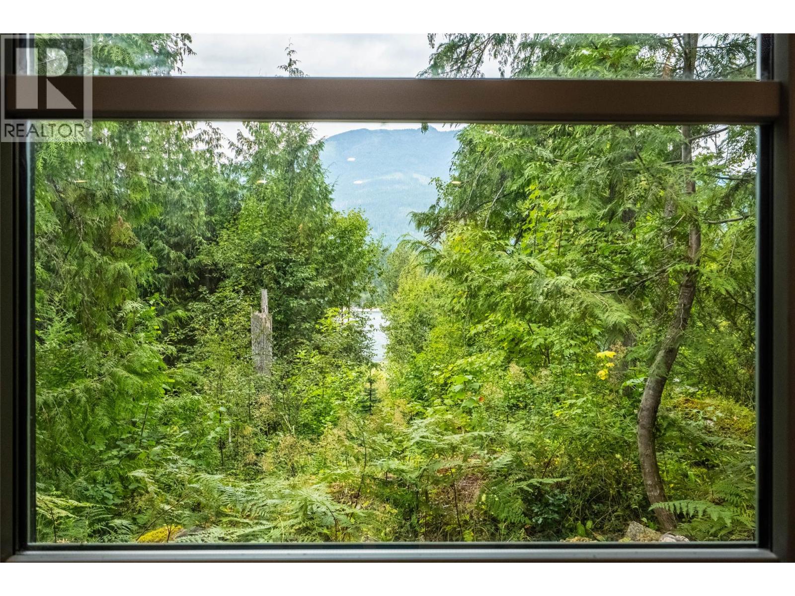 183-191 Kootenay Lake Road Property Photo 50
