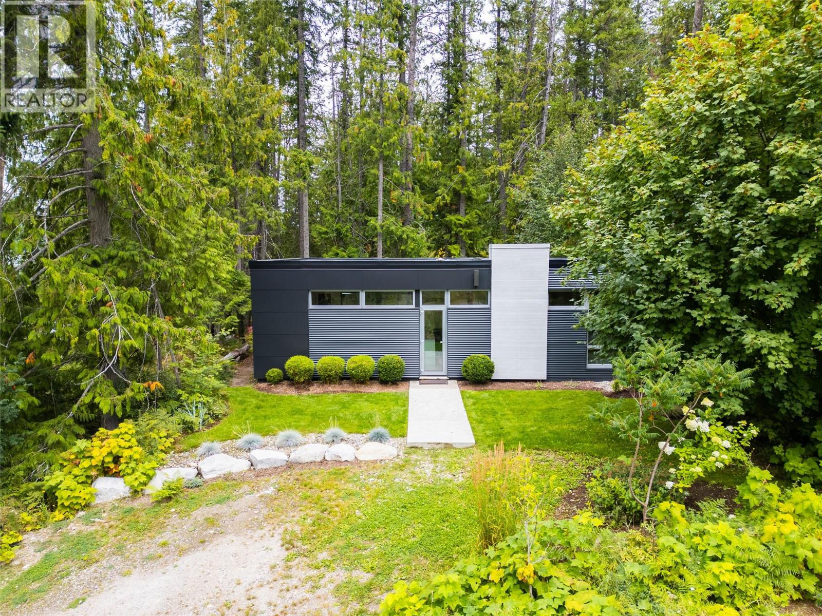 183-191 Kootenay Lake Road Property Photo 59