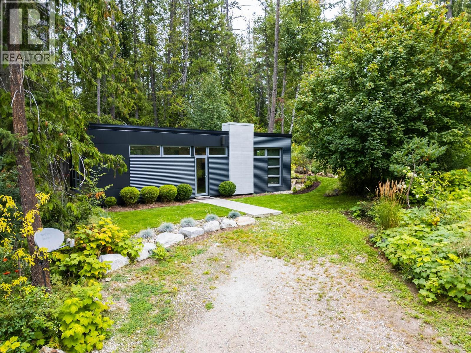 183-191 Kootenay Lake Road Property Photo 60