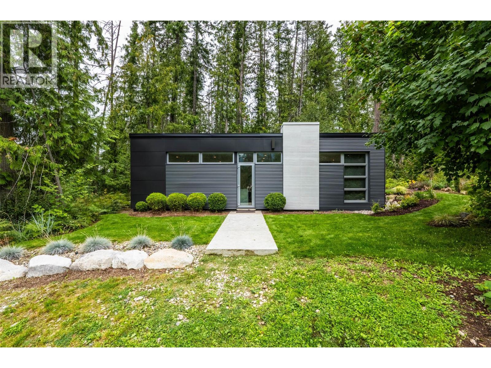 183-191 Kootenay Lake Road Property Photo 80