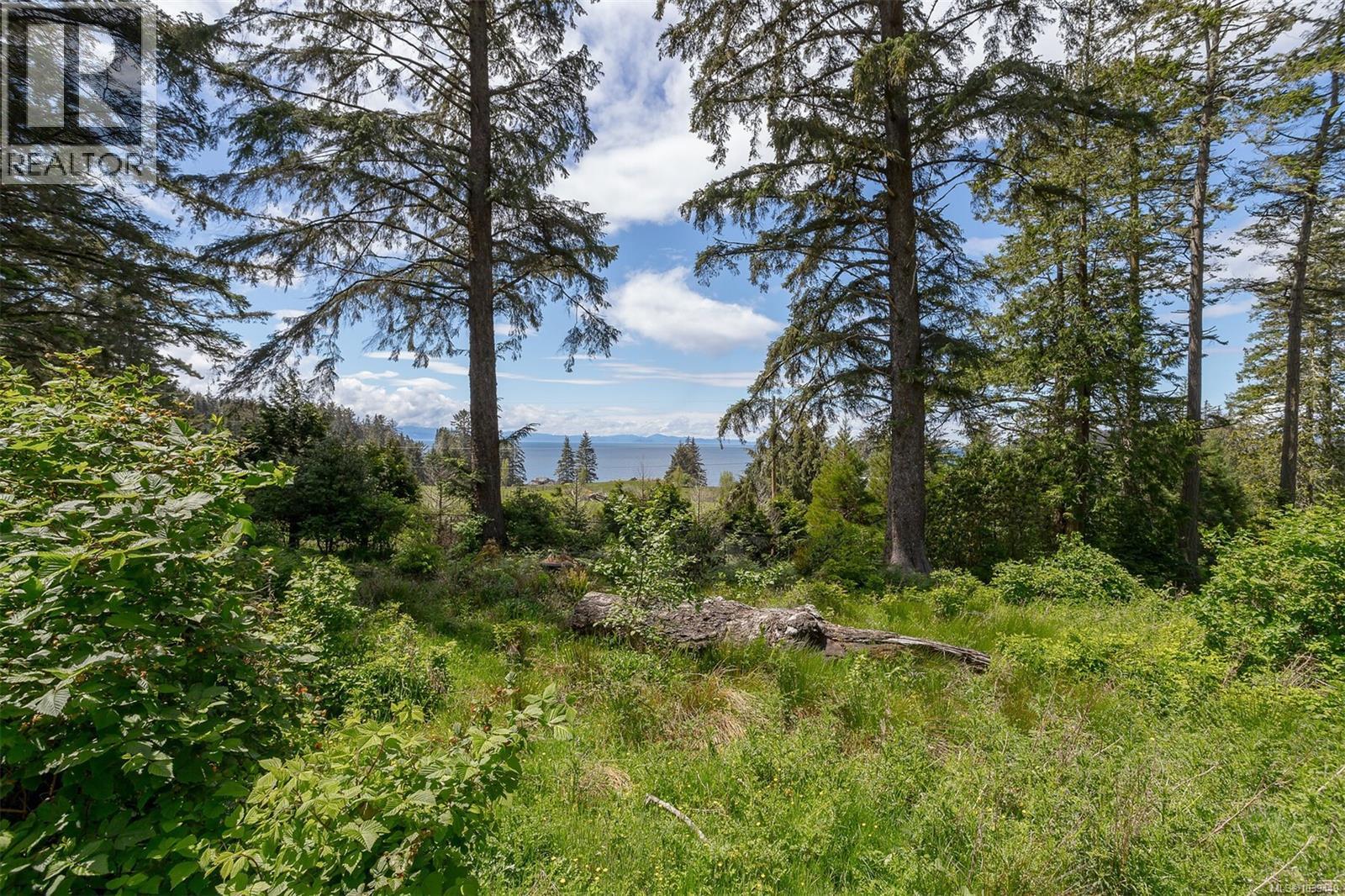 7170 Sea Cliff Rd Property Photo 4