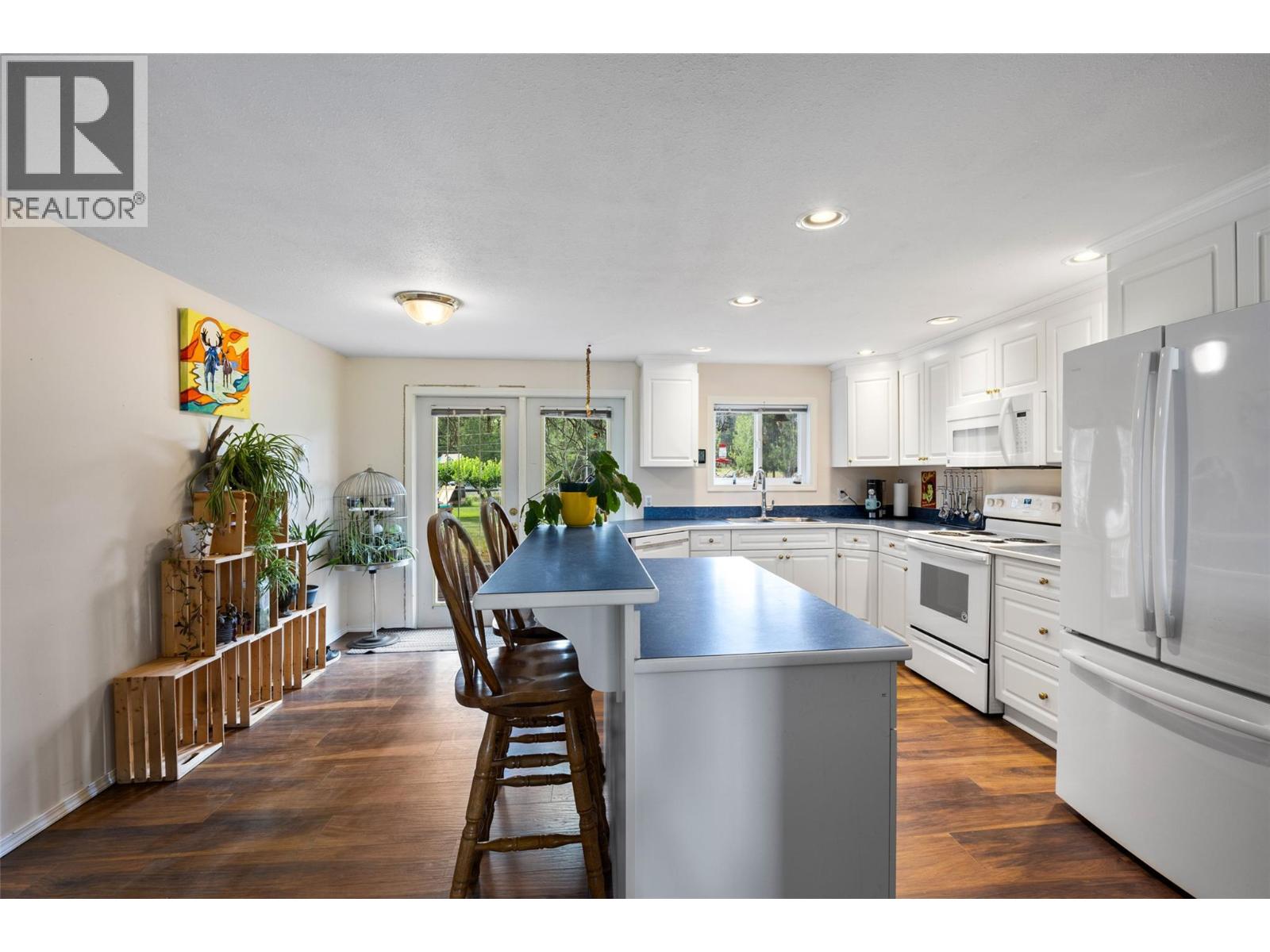 6572 Becker Road Property Photo 11