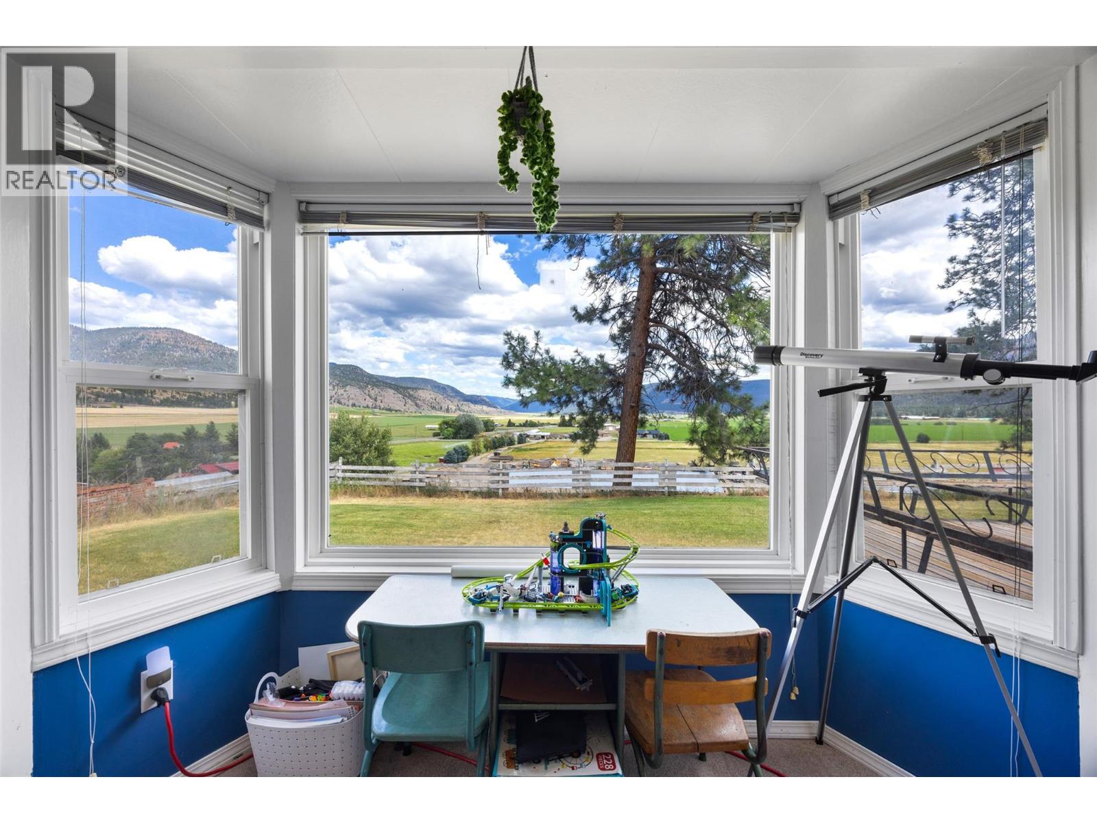 6572 Becker Road Property Photo 16