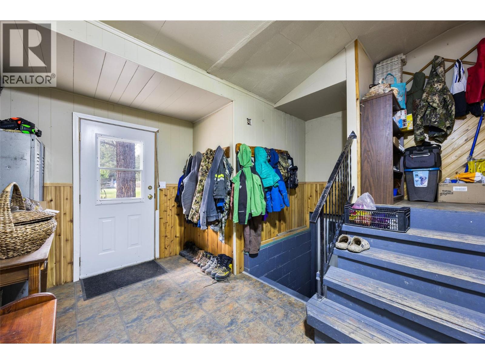 6572 Becker Road Property Photo 26