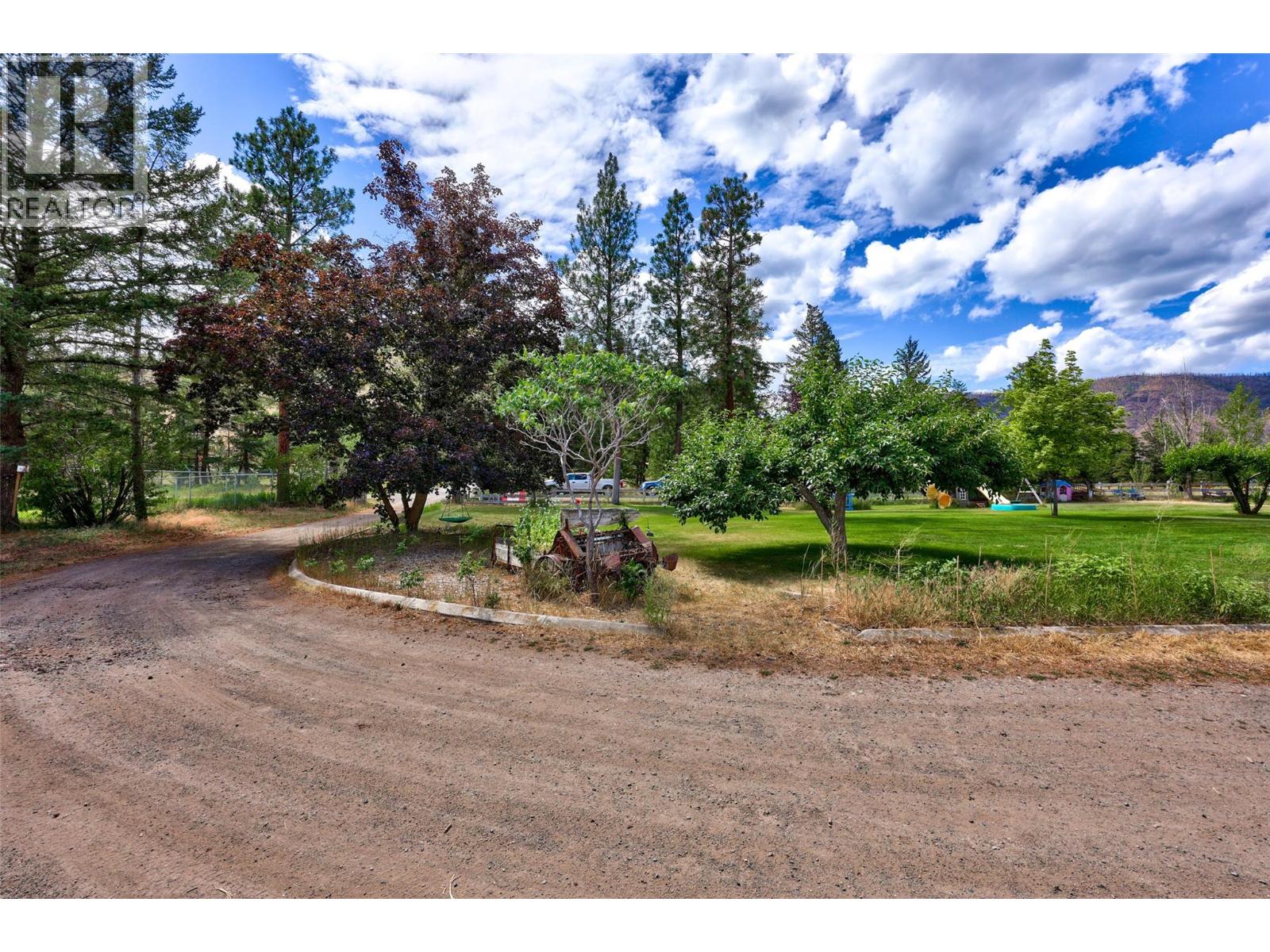6572 Becker Road Property Photo 39