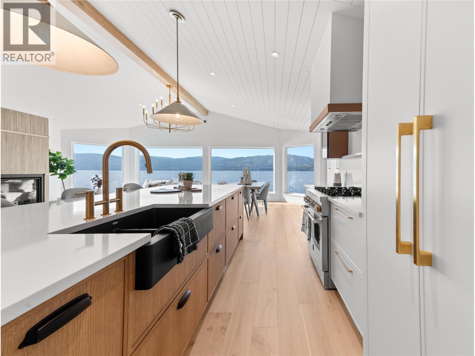 5538 Lakeshore Road Property Photo 30