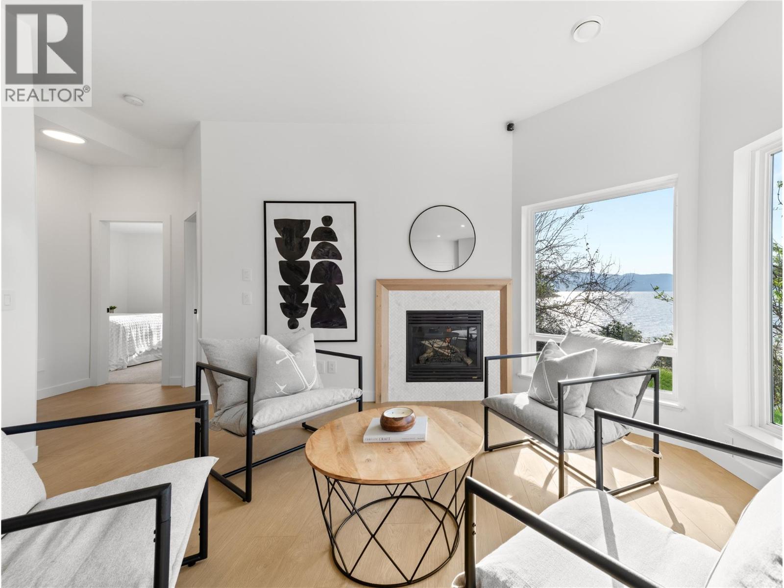 5538 Lakeshore Road Property Photo 45