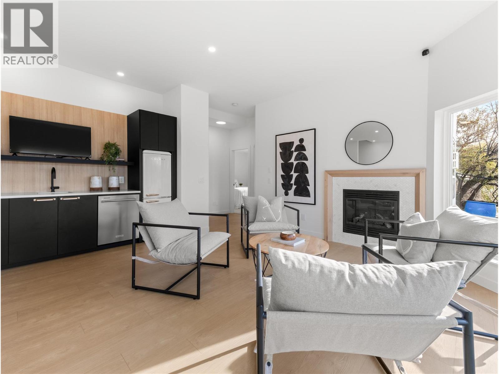 5538 Lakeshore Road Property Photo 46