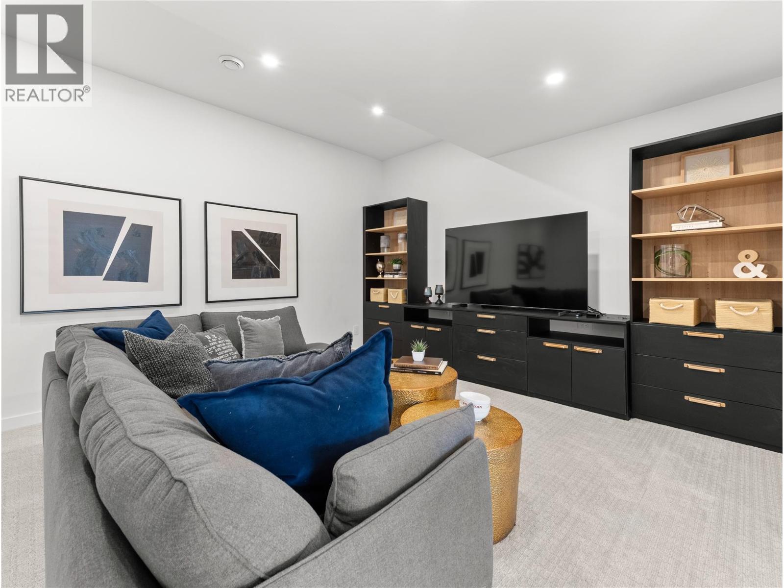 5538 Lakeshore Road Property Photo 52