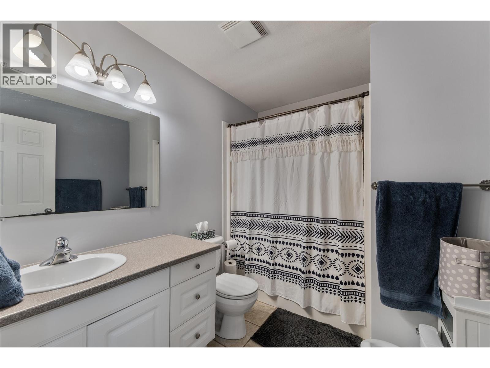 691-693 Okanagan Boulevard Property Photo 41