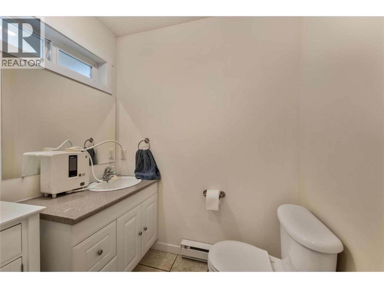 691-693 Okanagan Boulevard Property Photo 43