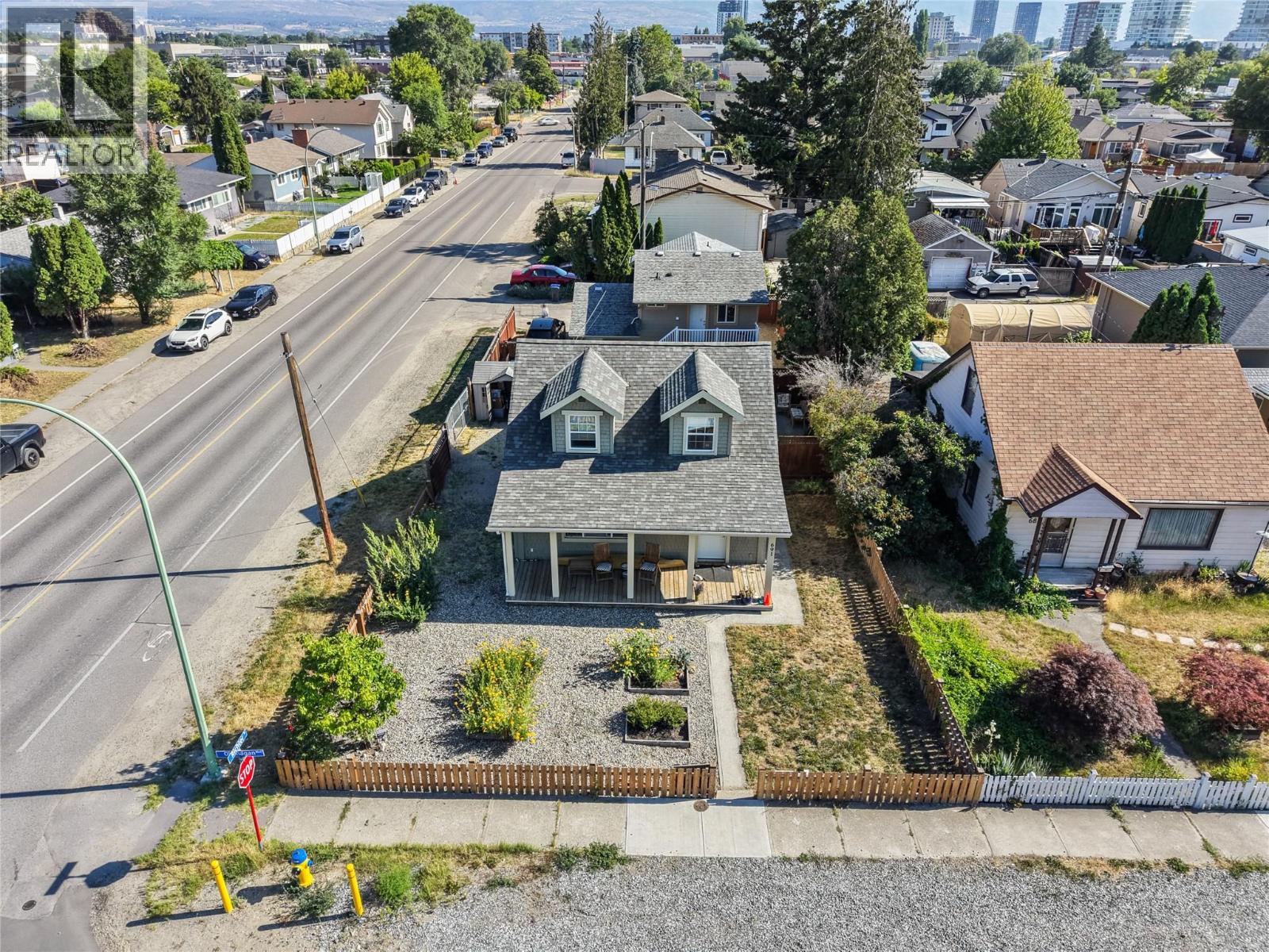 691-693 Okanagan Boulevard Property Photo 50
