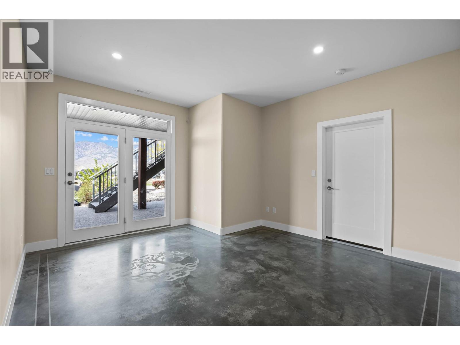 180 Rue Cheval Noir Property Photo 34
