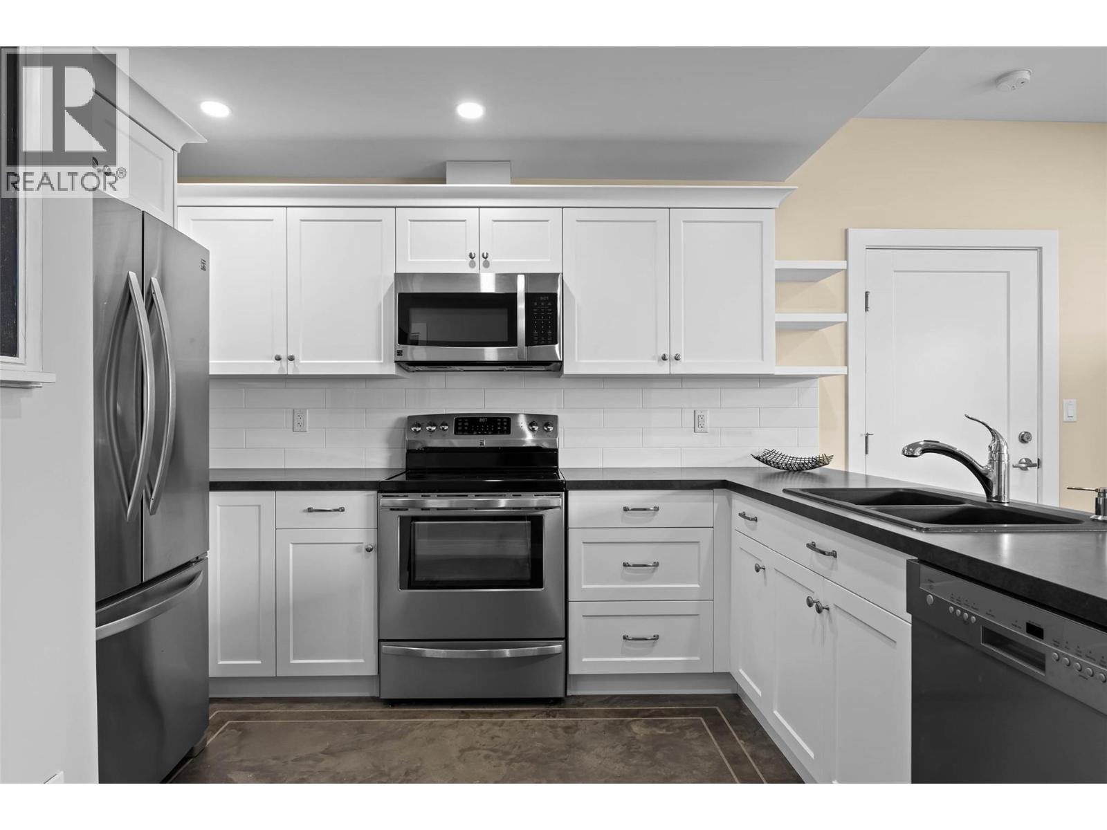 180 Rue Cheval Noir Property Photo 37