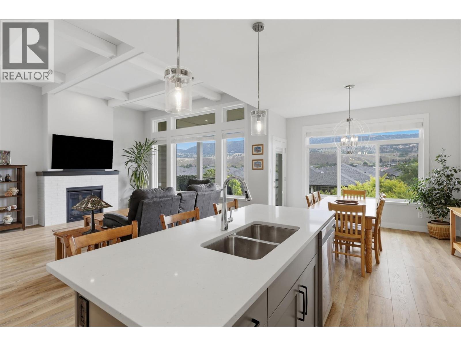 641 Shuswap Road E Unit# 140 Property Photo 13