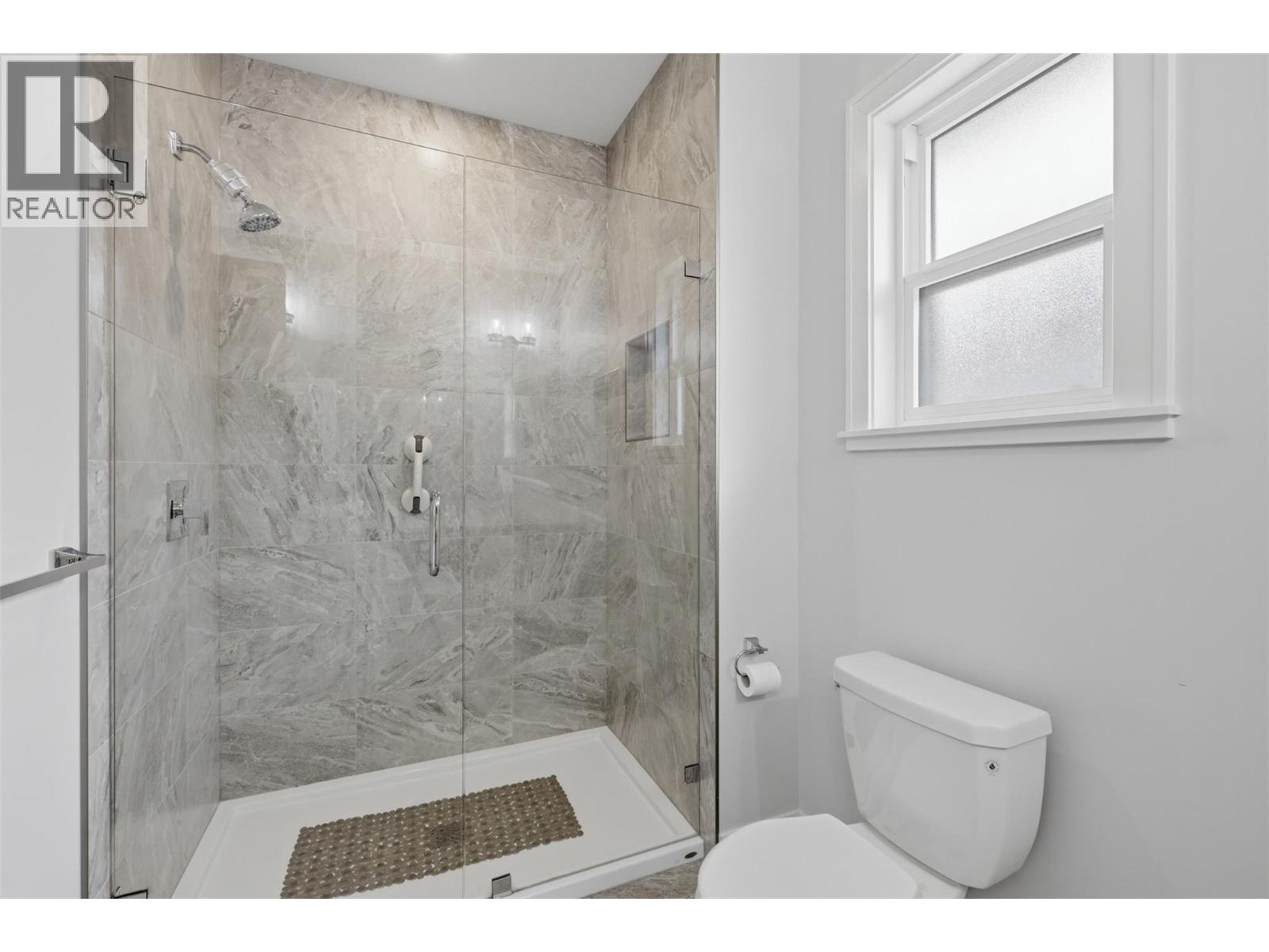 641 Shuswap Road E Unit# 140 Property Photo 21