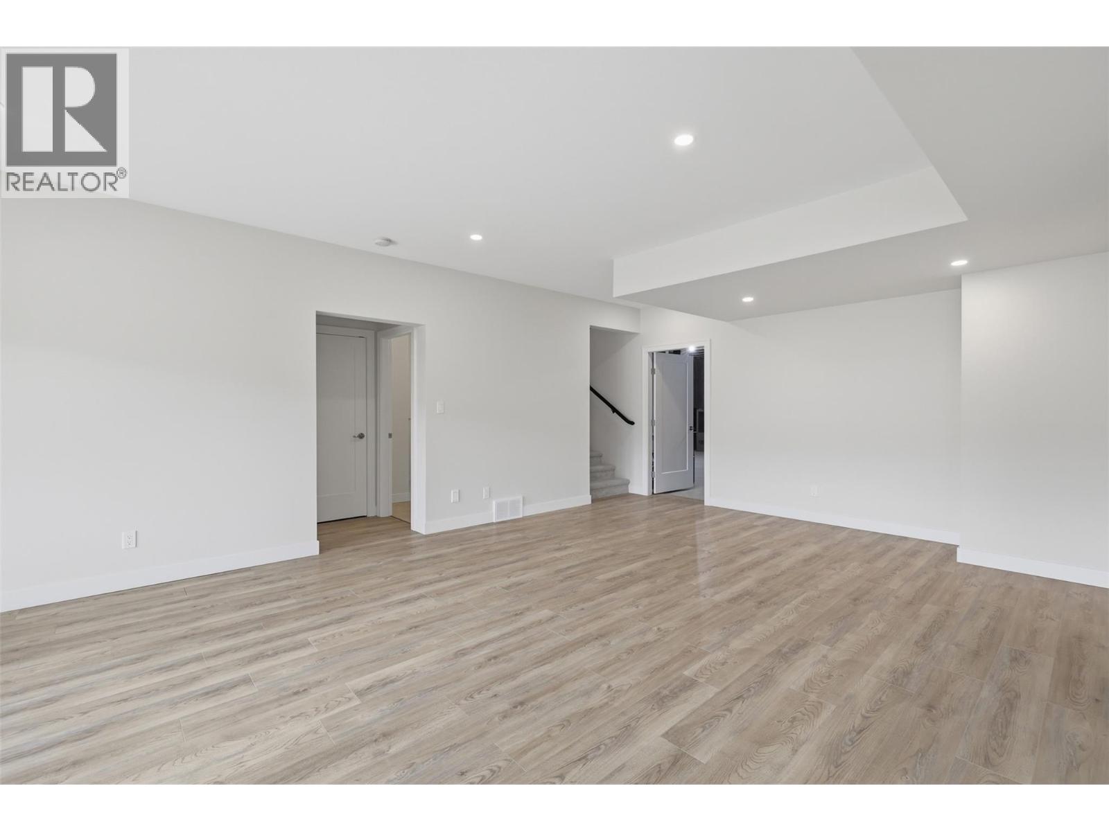 641 Shuswap Road E Unit# 140 Property Photo 31