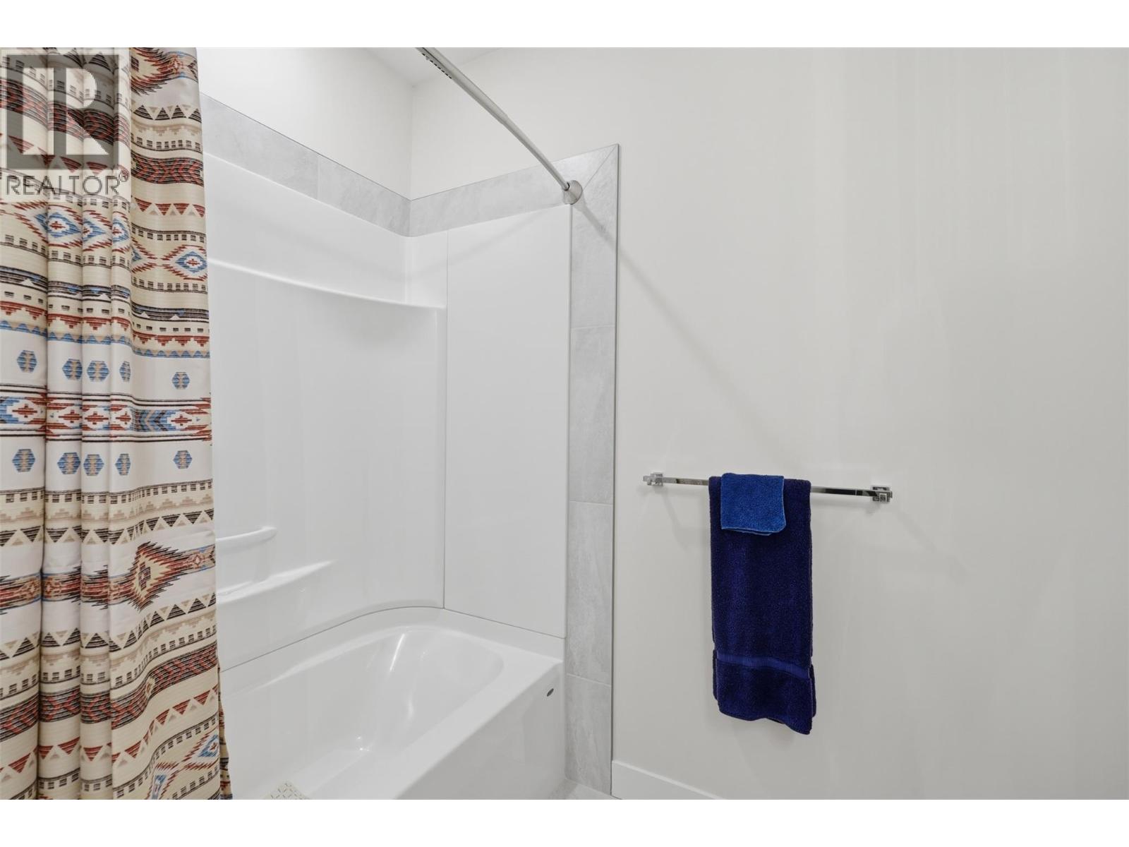 641 Shuswap Road E Unit# 140 Property Photo 38