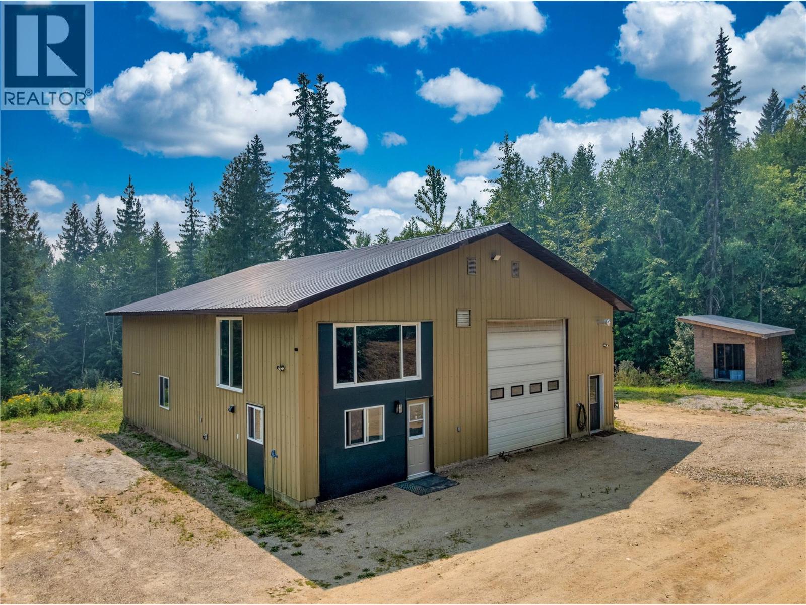 63 Libich Road Property Photo 3