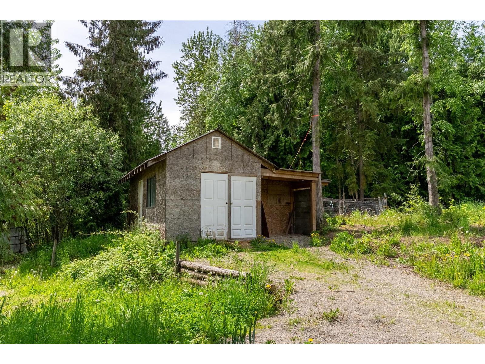 63 Libich Road Property Photo 38
