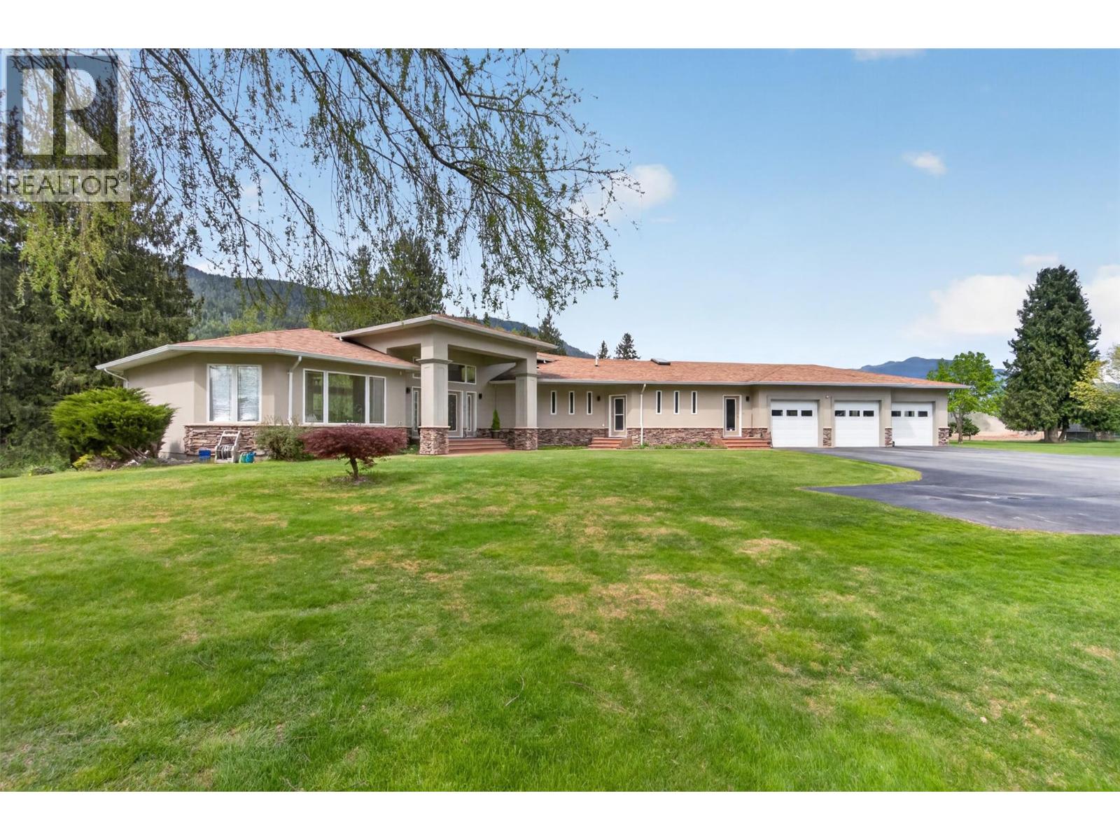 1200 Trans Canada Highway Property Photo 2
