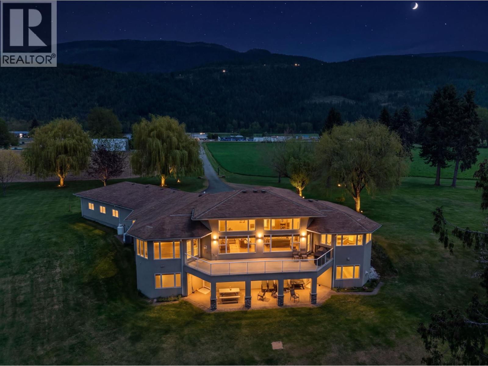 1200 Trans Canada Highway Property Photo 21
