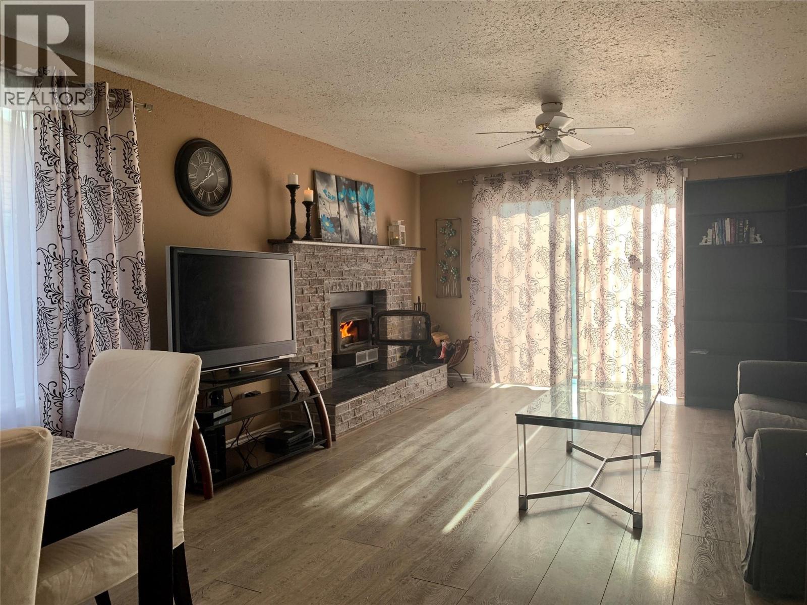 1329 108 Avenue Property Photo 6
