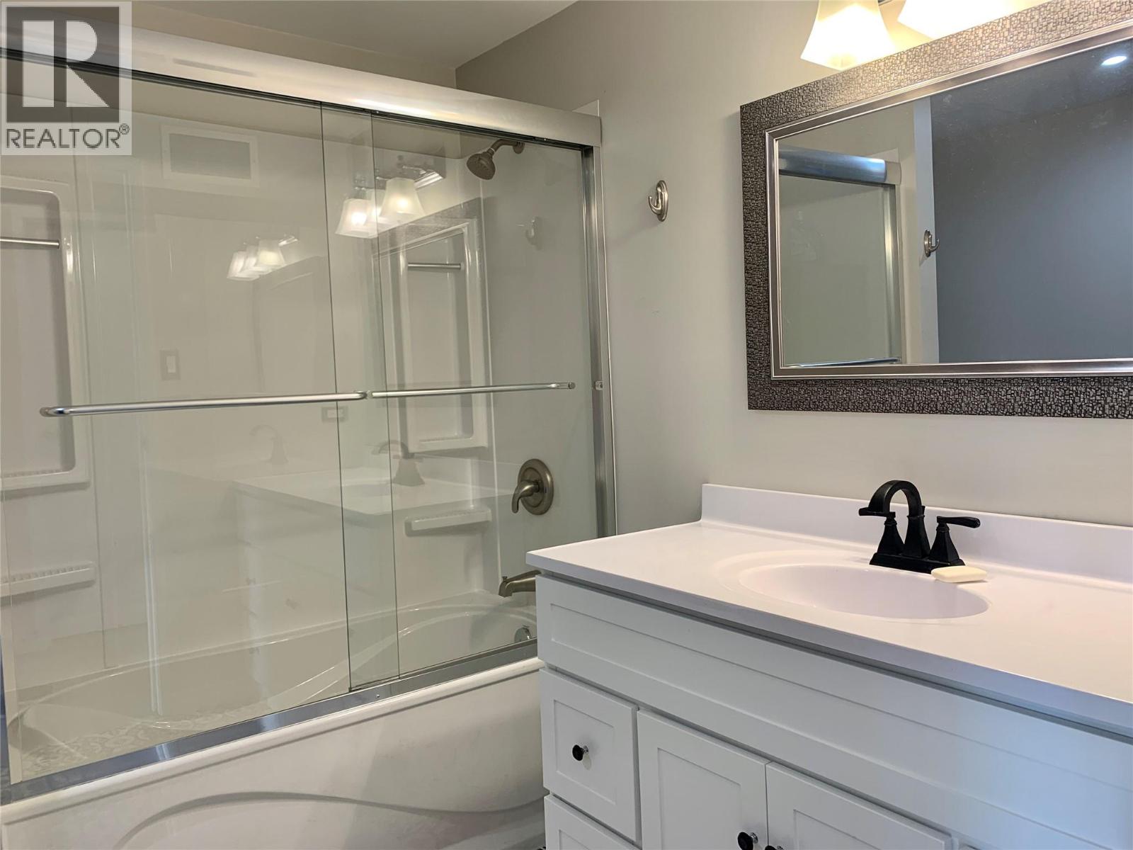 1329 108 Avenue Property Photo 14