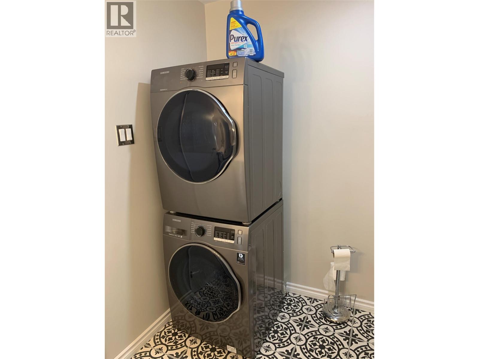 1329 108 Avenue Property Photo 16