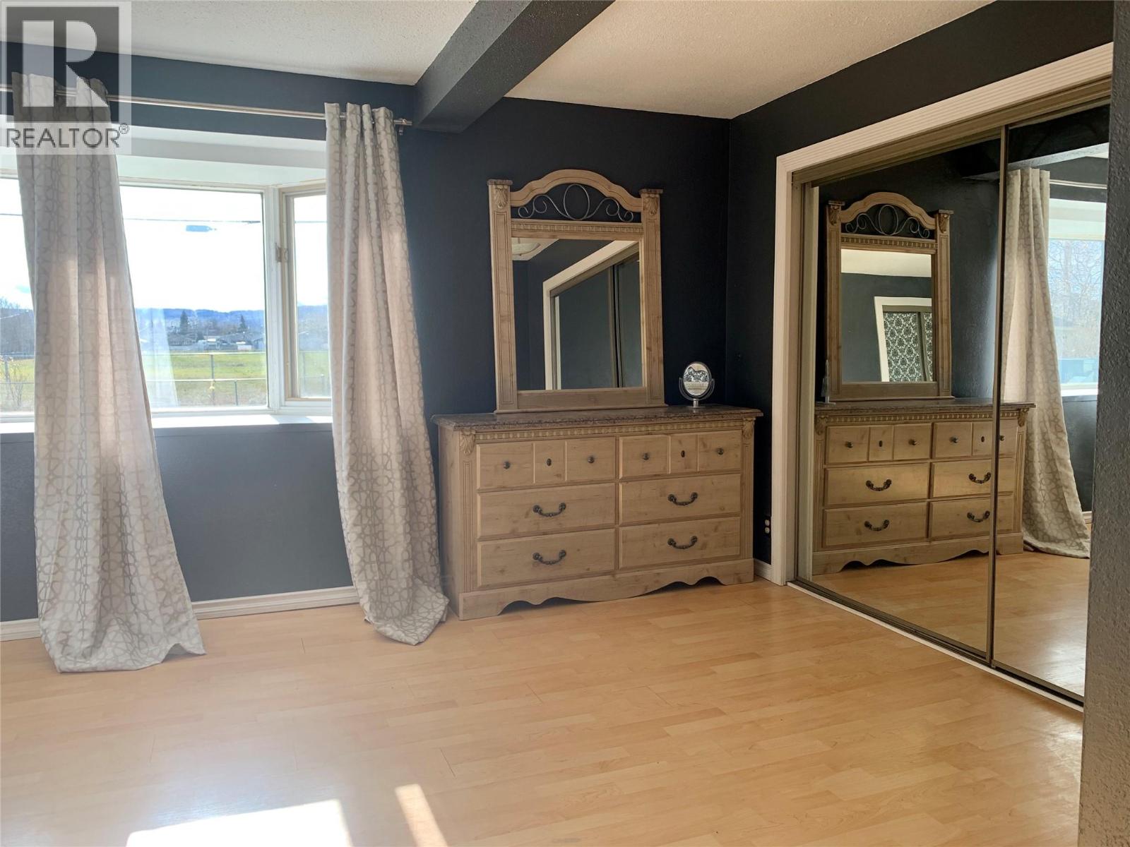 1329 108 Avenue Property Photo 17
