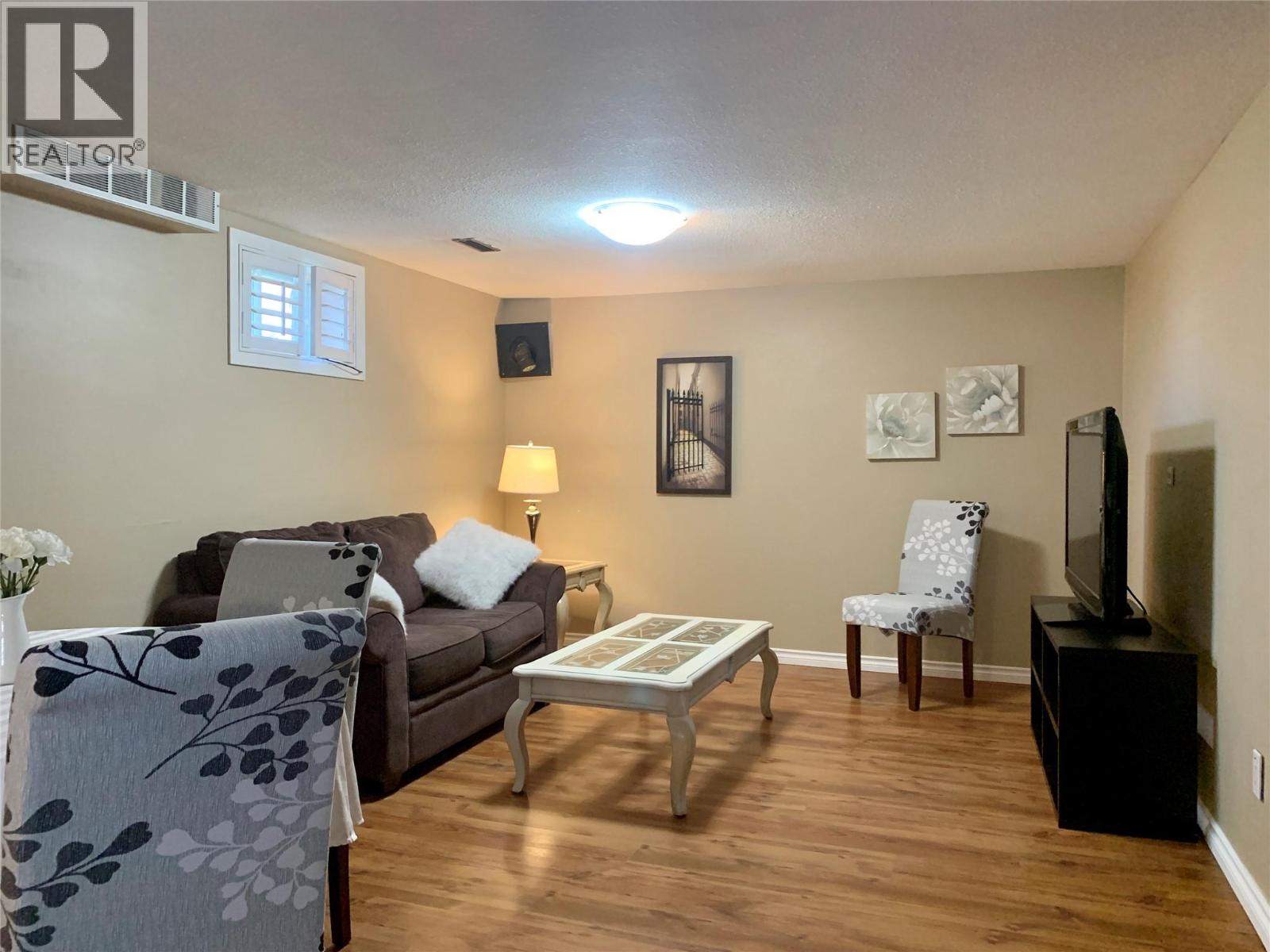 1329 108 Avenue Property Photo 21