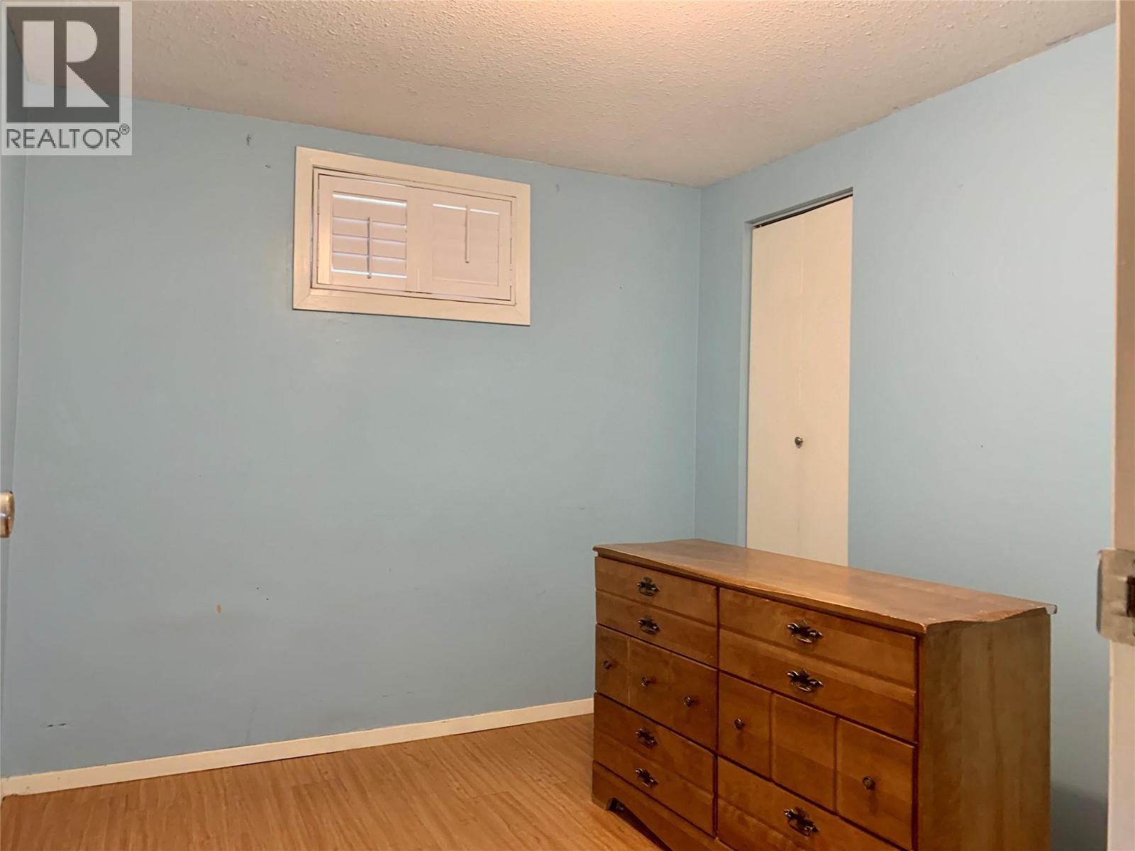 1329 108 Avenue Property Photo 23