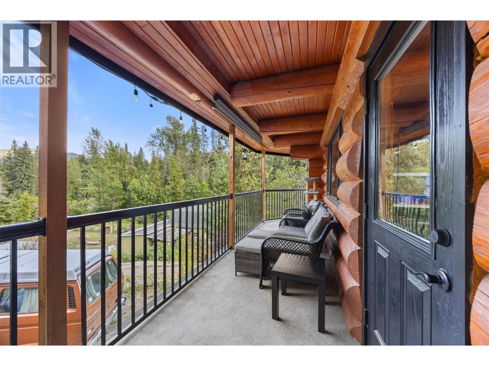 10737 Highway 33 E Property Photo 3