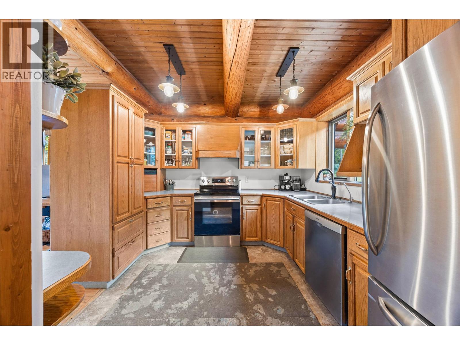 10737 Highway 33 E Property Photo 20