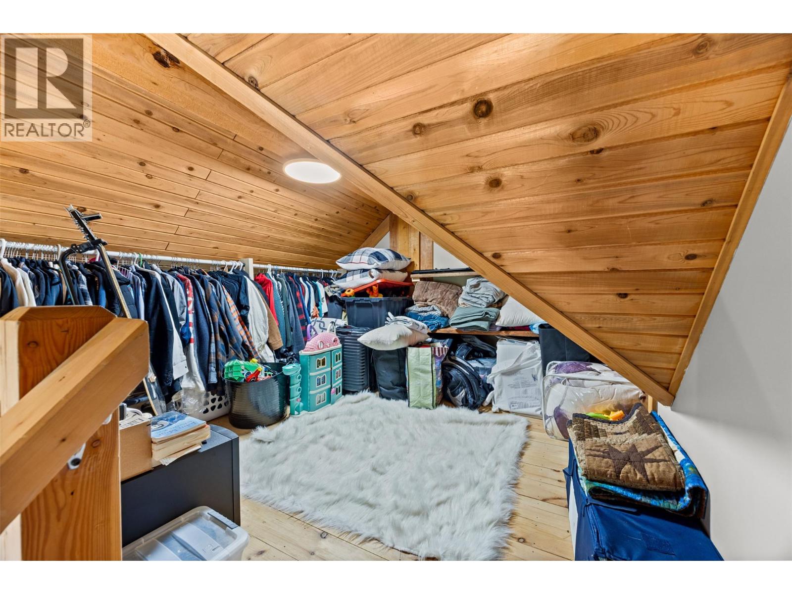 10737 Highway 33 E Property Photo 28