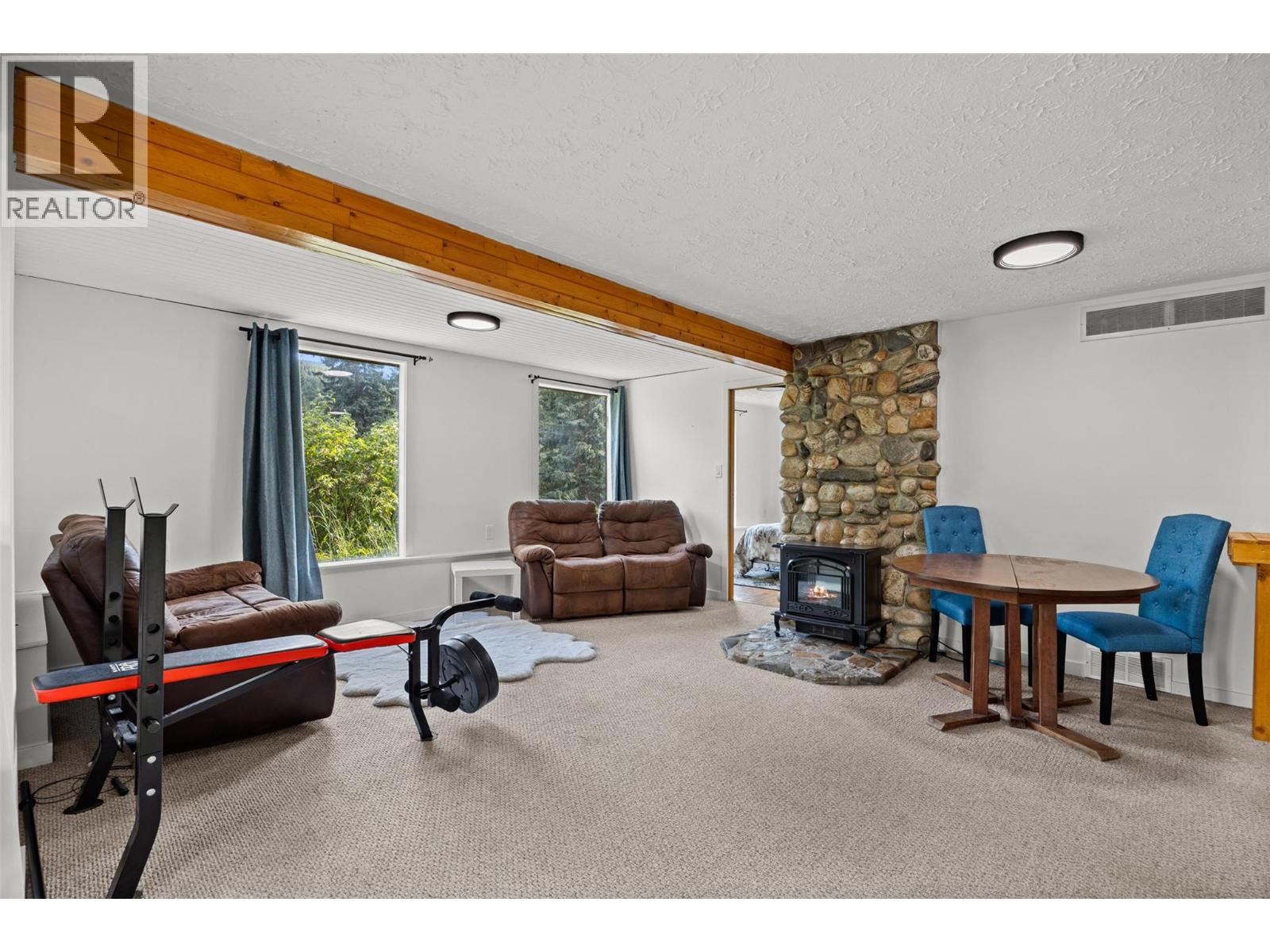 10737 Highway 33 E Property Photo 43