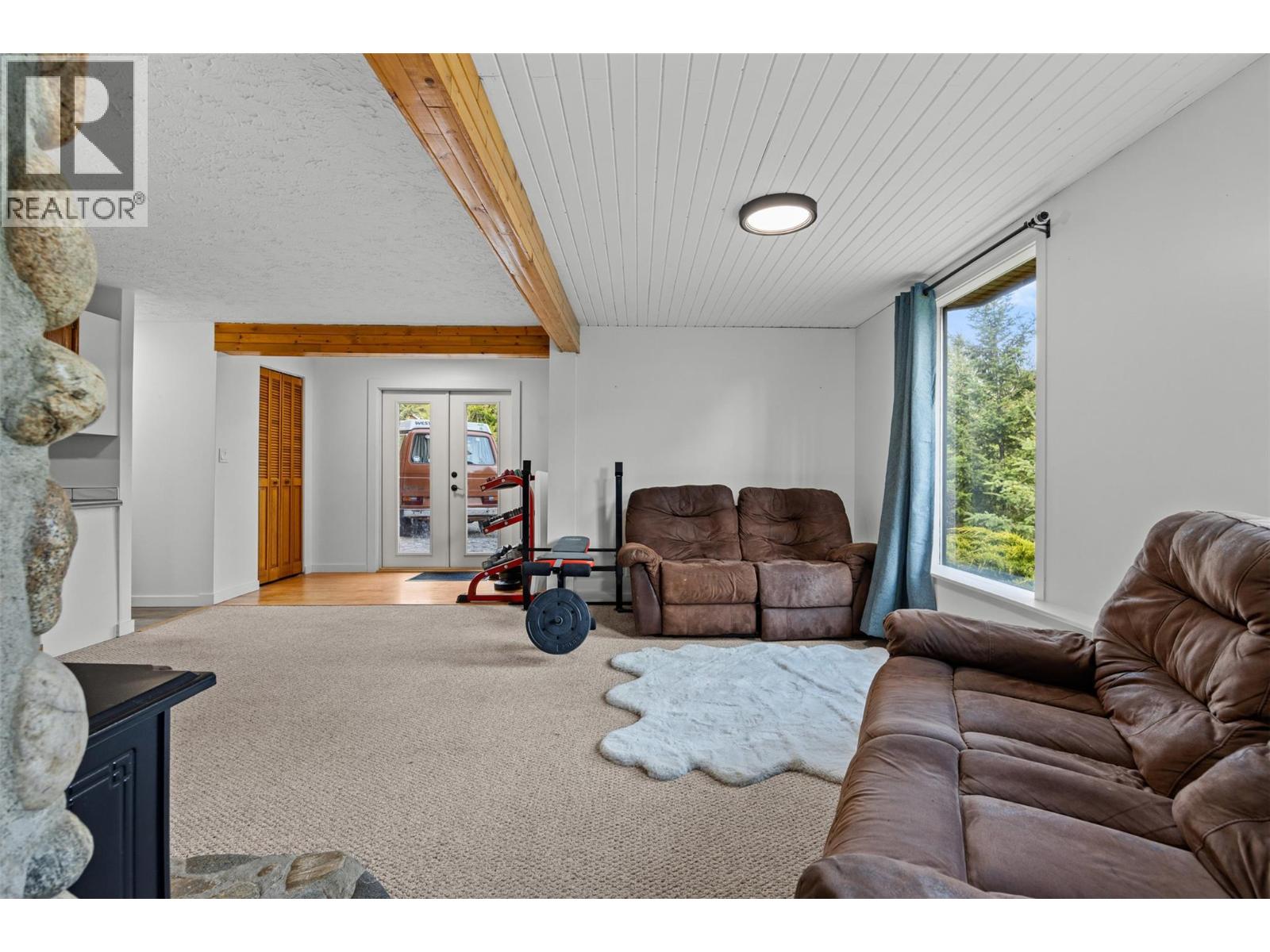 10737 Highway 33 E Property Photo 45