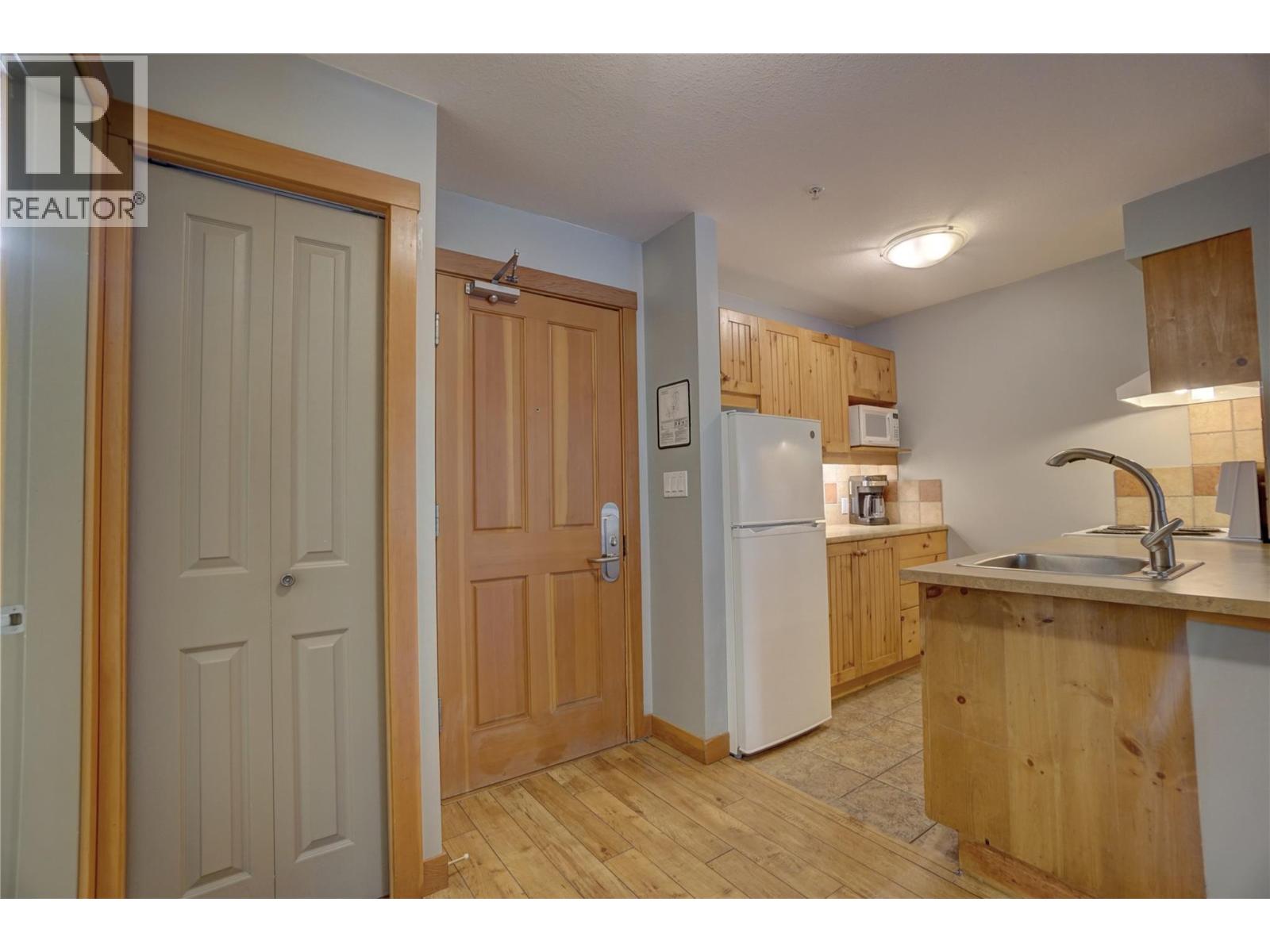 2080 Summit Drive Unit# 322 Property Photo 13