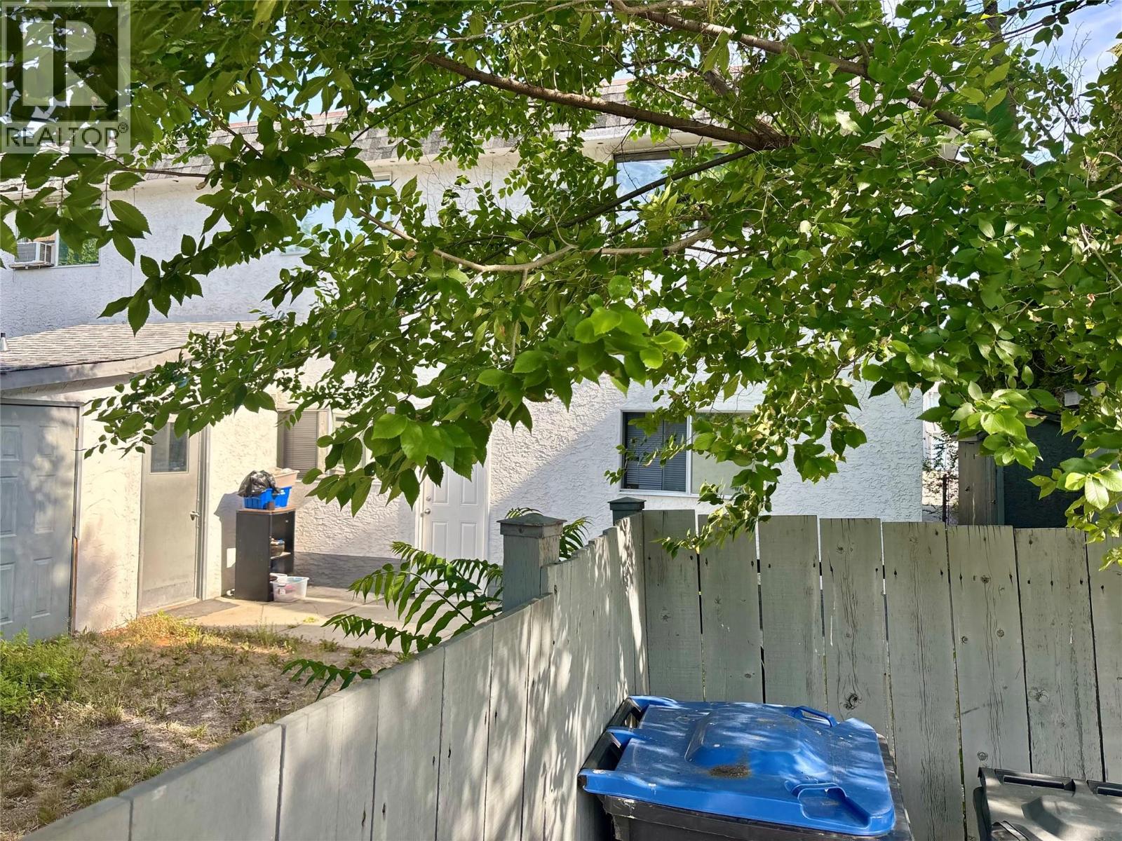 1175-1179 Raymer Avenue Property Photo 8